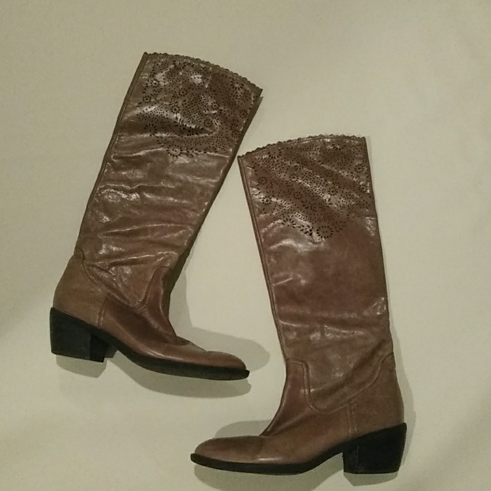 Knee high Franco Sarto Grey Leather LaserCut boots